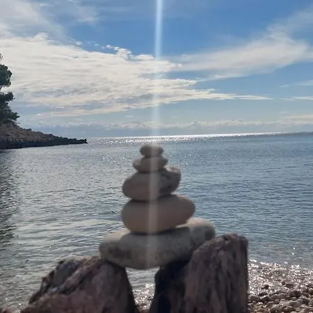 7even Ground Floor アパート